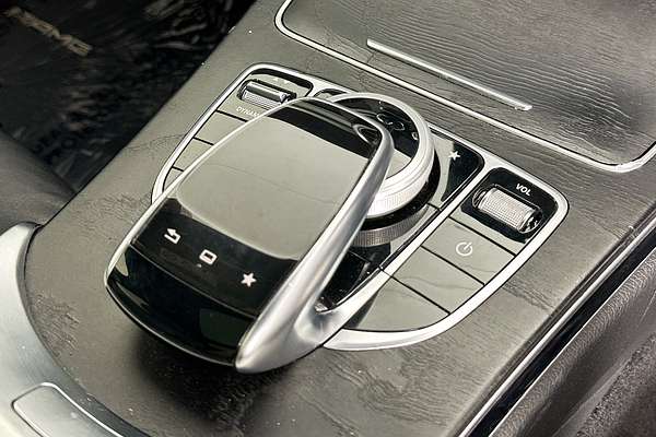 2015 Mercedes-Benz C250  205