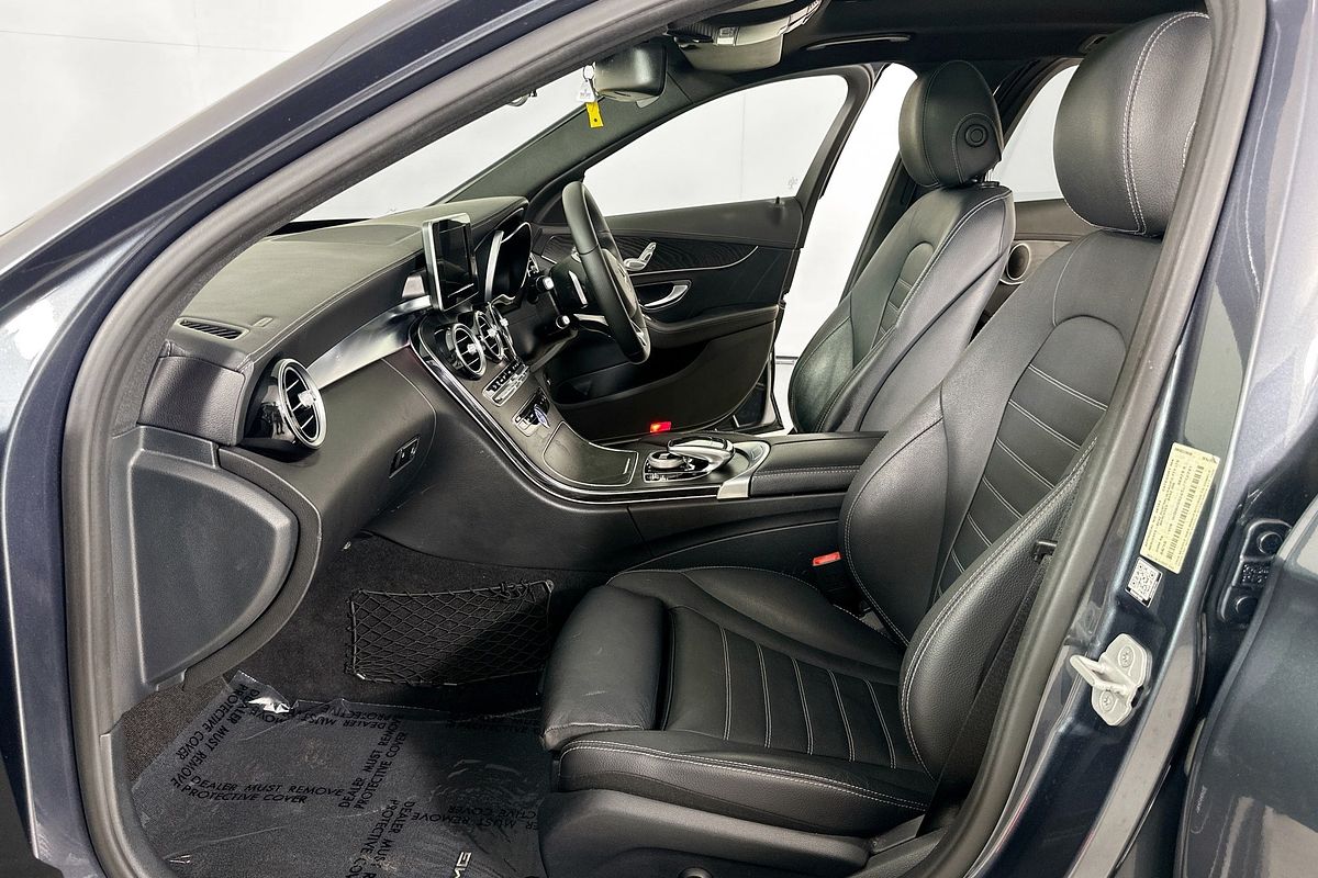 2015 Mercedes-Benz C250  205