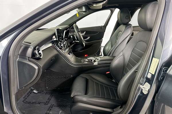 2015 Mercedes-Benz C250  205