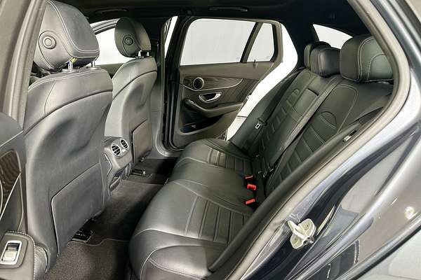 2015 Mercedes-Benz C250  205