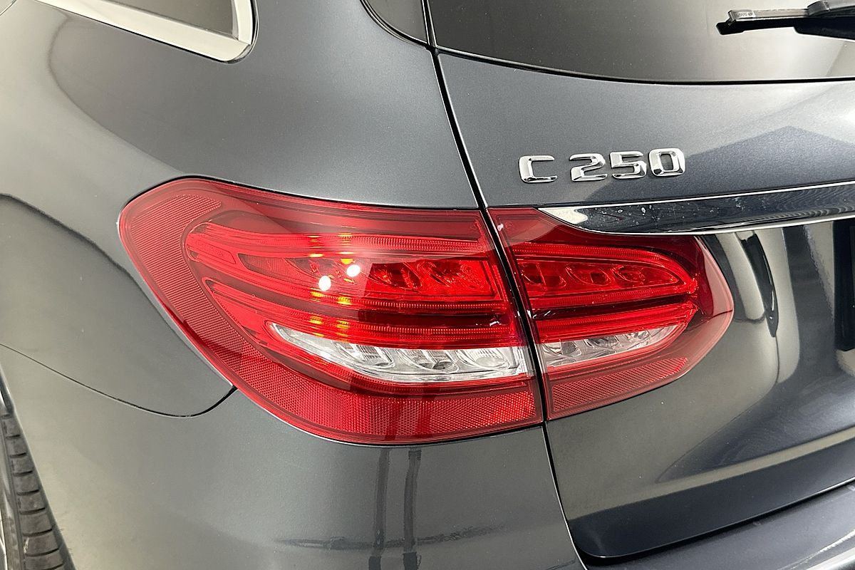 2015 Mercedes-Benz C250  205