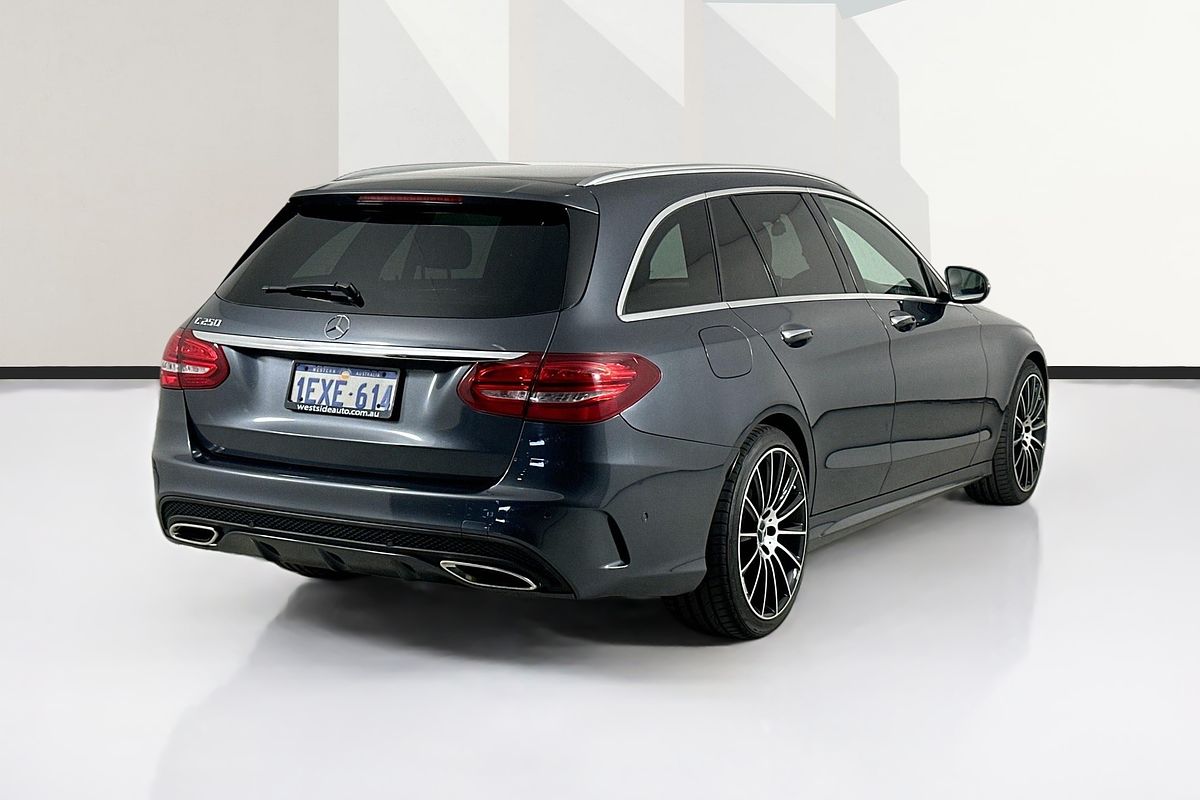 2015 Mercedes-Benz C250  205