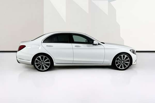 2015 Mercedes-Benz C250  205