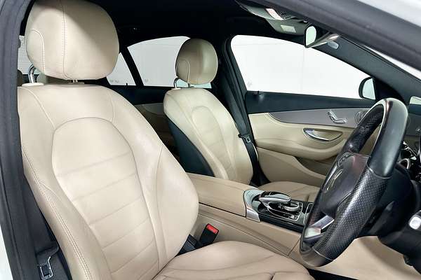 2015 Mercedes-Benz C250  205