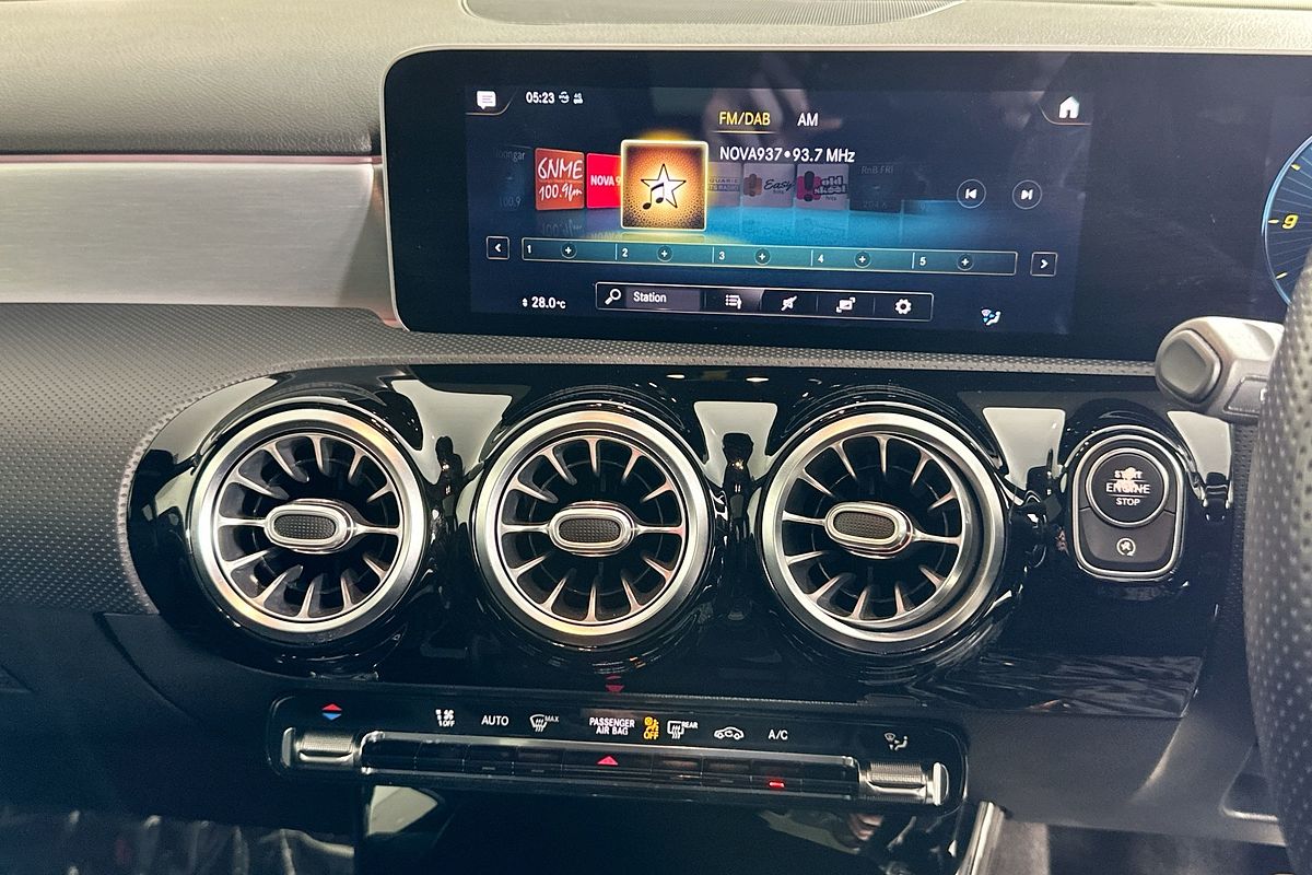 2019 Mercedes-Benz 250 4MATIC AMG LINE 177 MY19