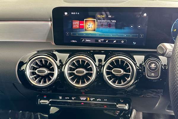 2019 Mercedes-Benz 250 4MATIC AMG LINE 177 MY19