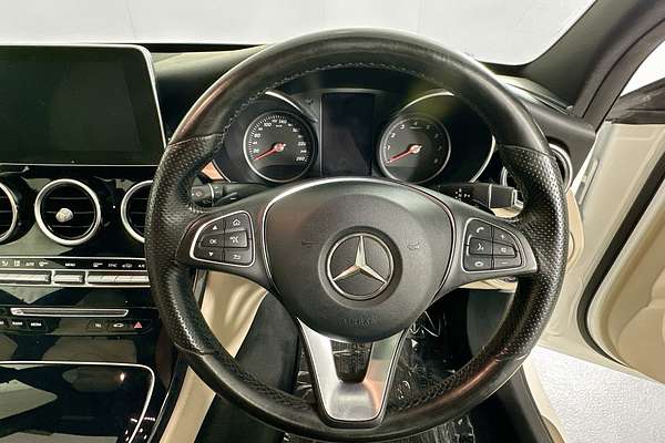 2015 Mercedes-Benz C250  205