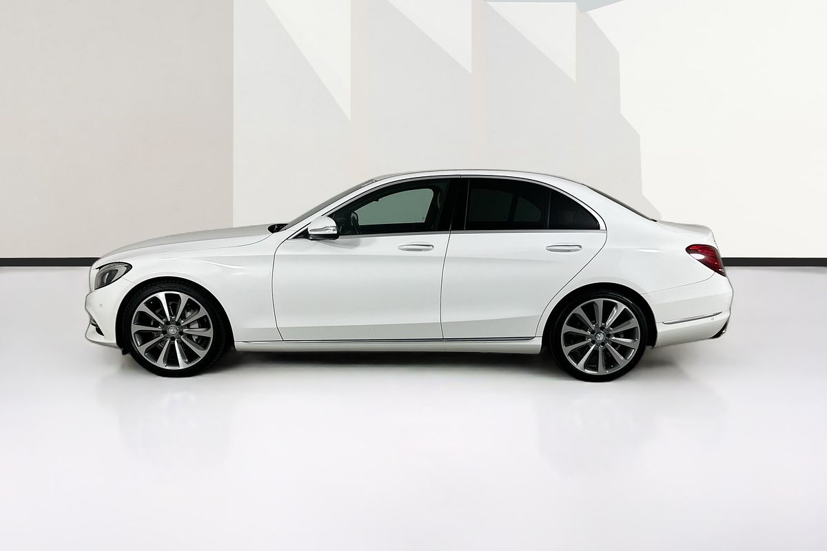 2015 Mercedes-Benz C250  205