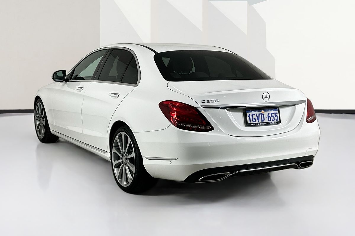 2015 Mercedes-Benz C250  205