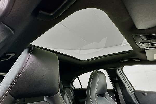 2015 Mercedes-Benz A-Class A180 W176