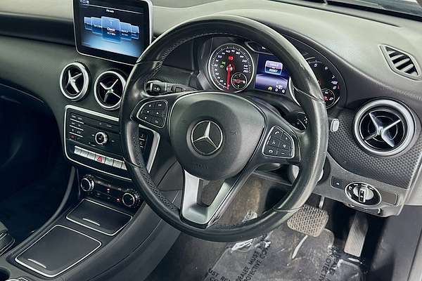 2015 Mercedes-Benz A-Class A180 W176