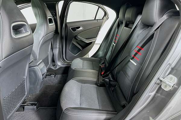 2015 Mercedes-Benz A-Class A180 W176