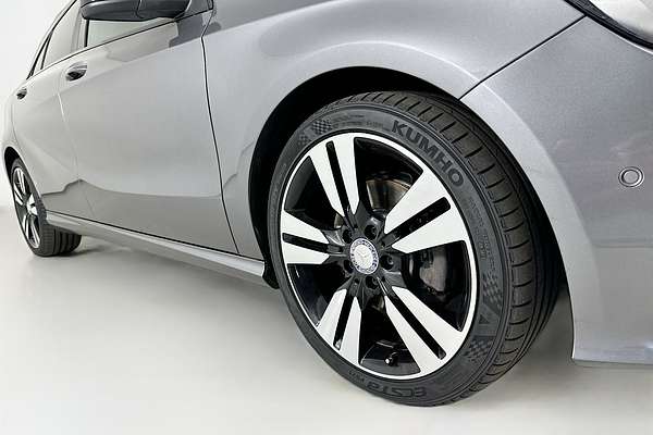2015 Mercedes-Benz A-Class A180 W176