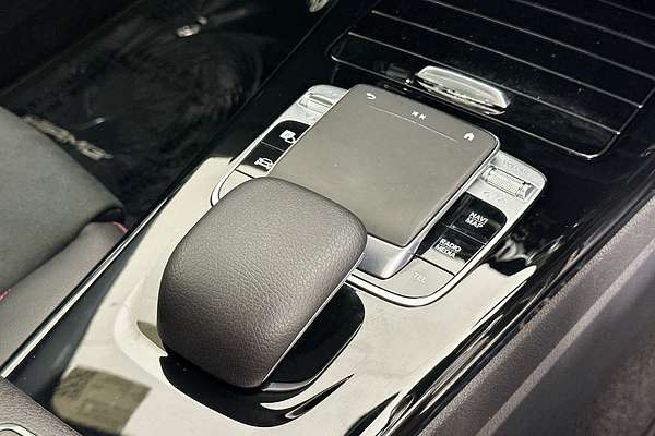 2020 Mercedes-Benz A180  V177 MY20