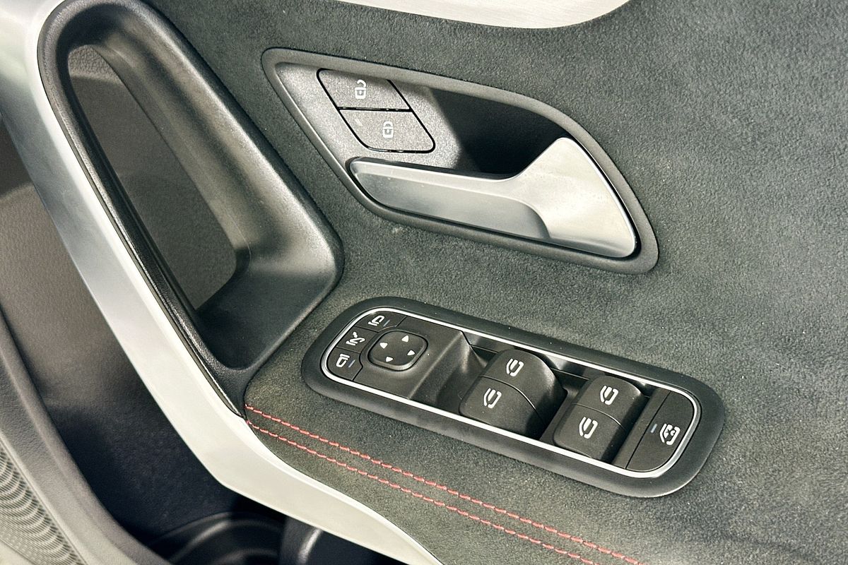 2019 Mercedes-Benz A180  177 MY19