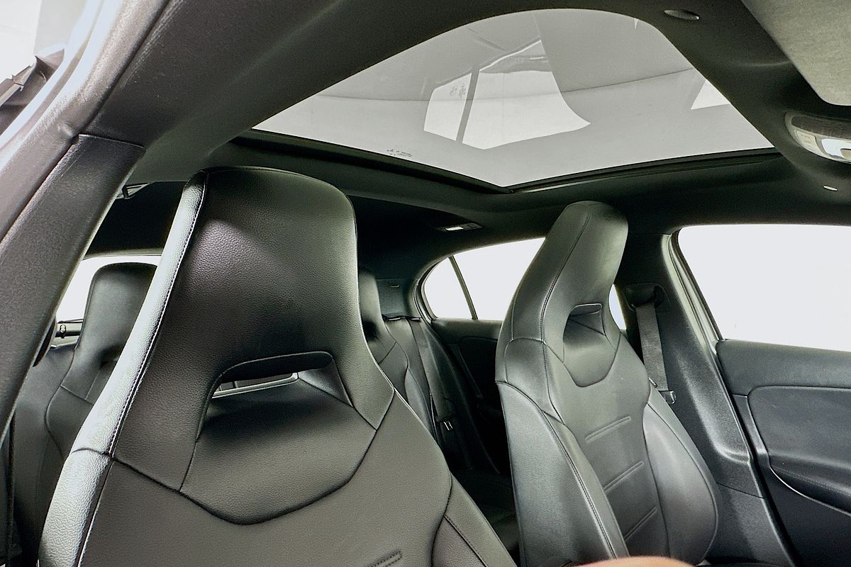 2018 Mercedes-Benz A200  177