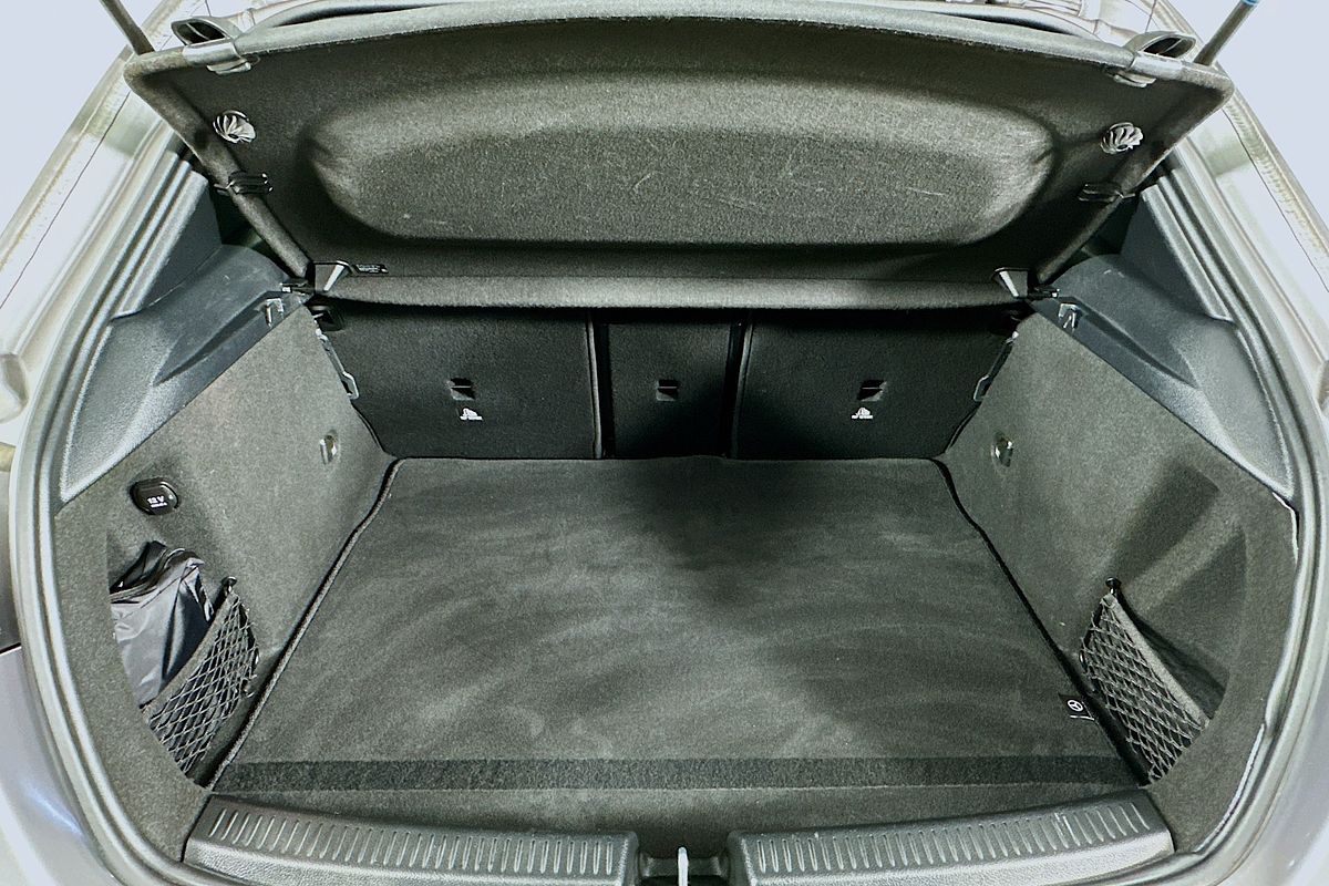 2018 Mercedes-Benz A200  177