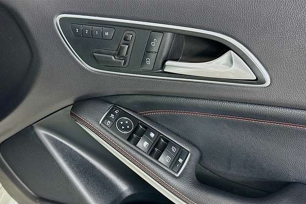 2014 Mercedes-Benz A45 AMG 176