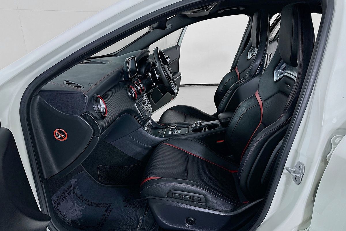 2014 Mercedes-Benz A45 AMG 176