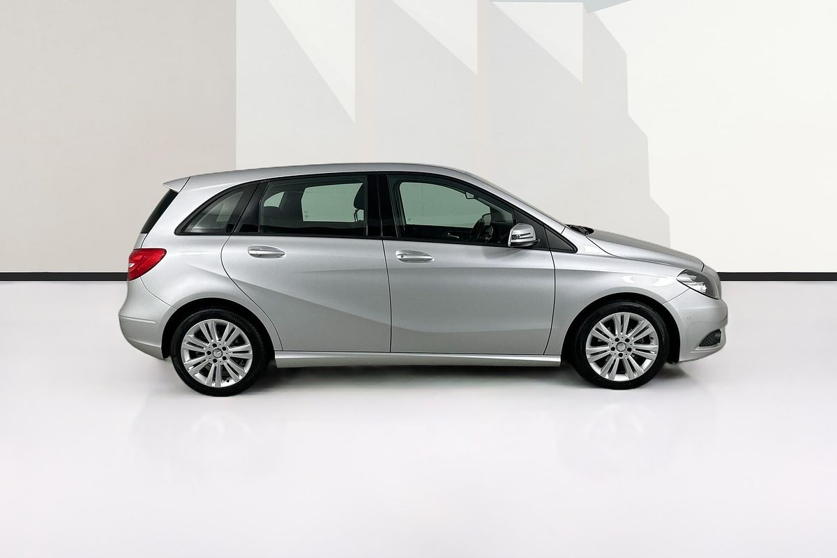 2014 Mercedes-Benz B180  246 MY14