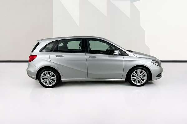 2014 Mercedes-Benz B180  246 MY14