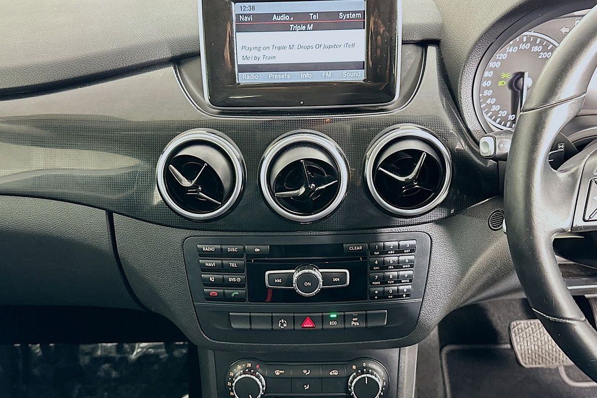 2014 Mercedes-Benz B180  246 MY14