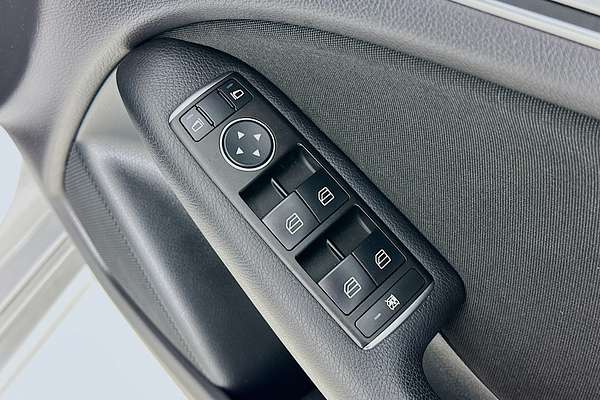 2014 Mercedes-Benz B180  246 MY14