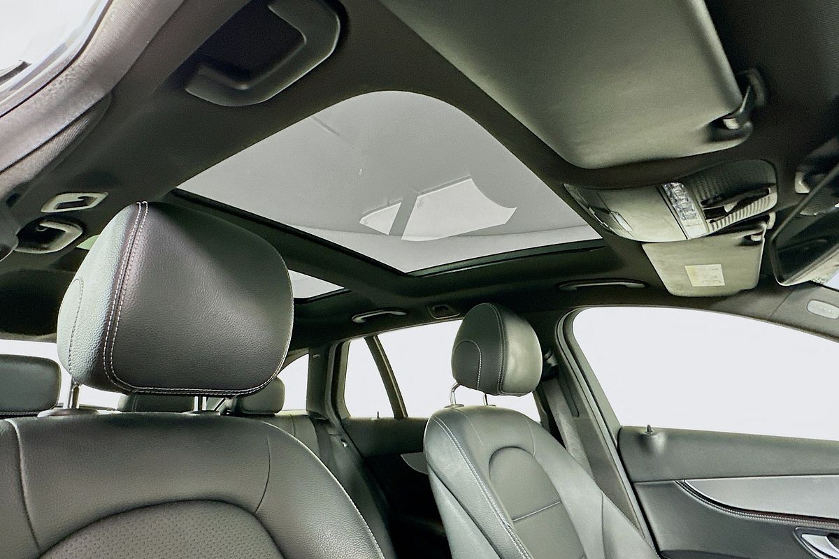 2015 Mercedes-Benz C200  205