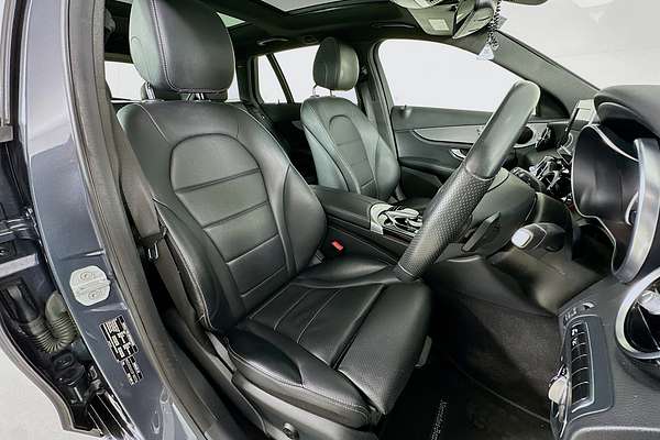 2015 Mercedes-Benz C200  205