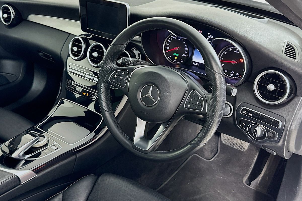 2015 Mercedes-Benz C200  205
