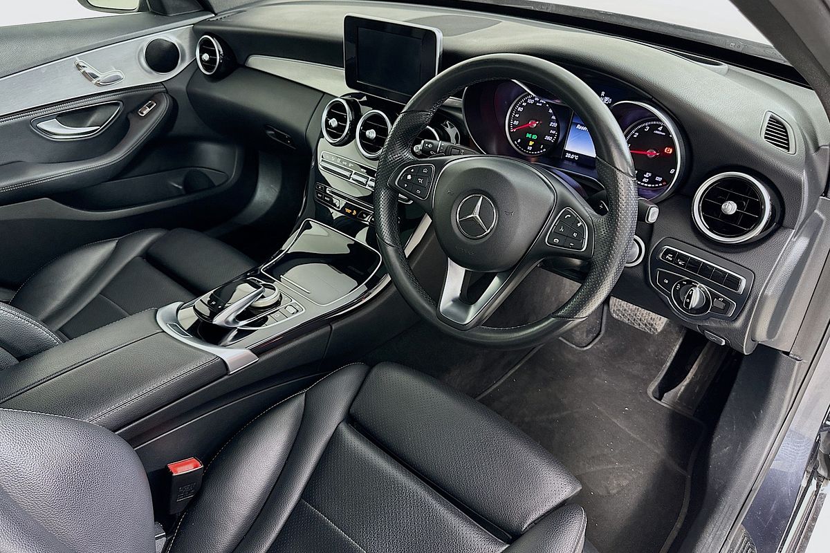 2015 Mercedes-Benz C200  205