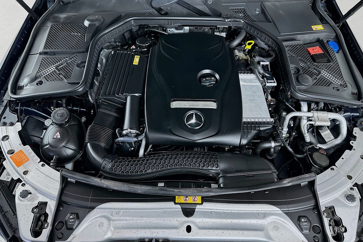 2015 Mercedes-Benz C200  205