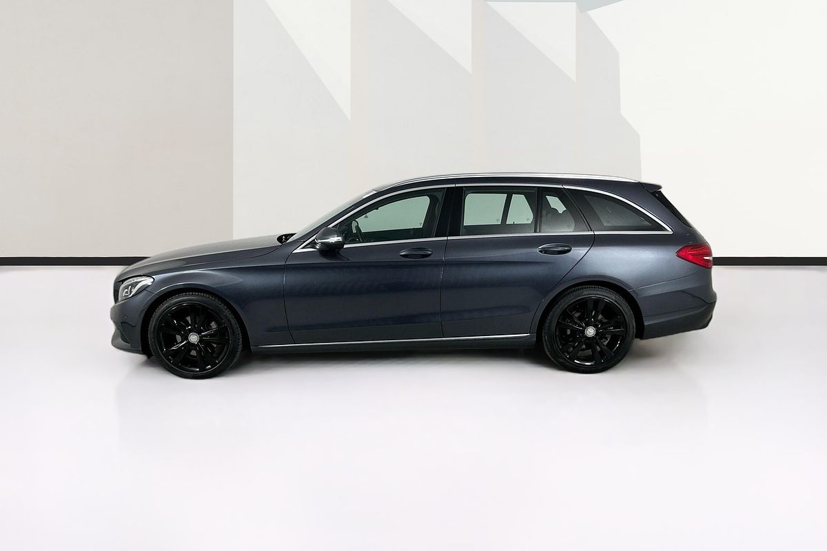 2015 Mercedes-Benz C200  205