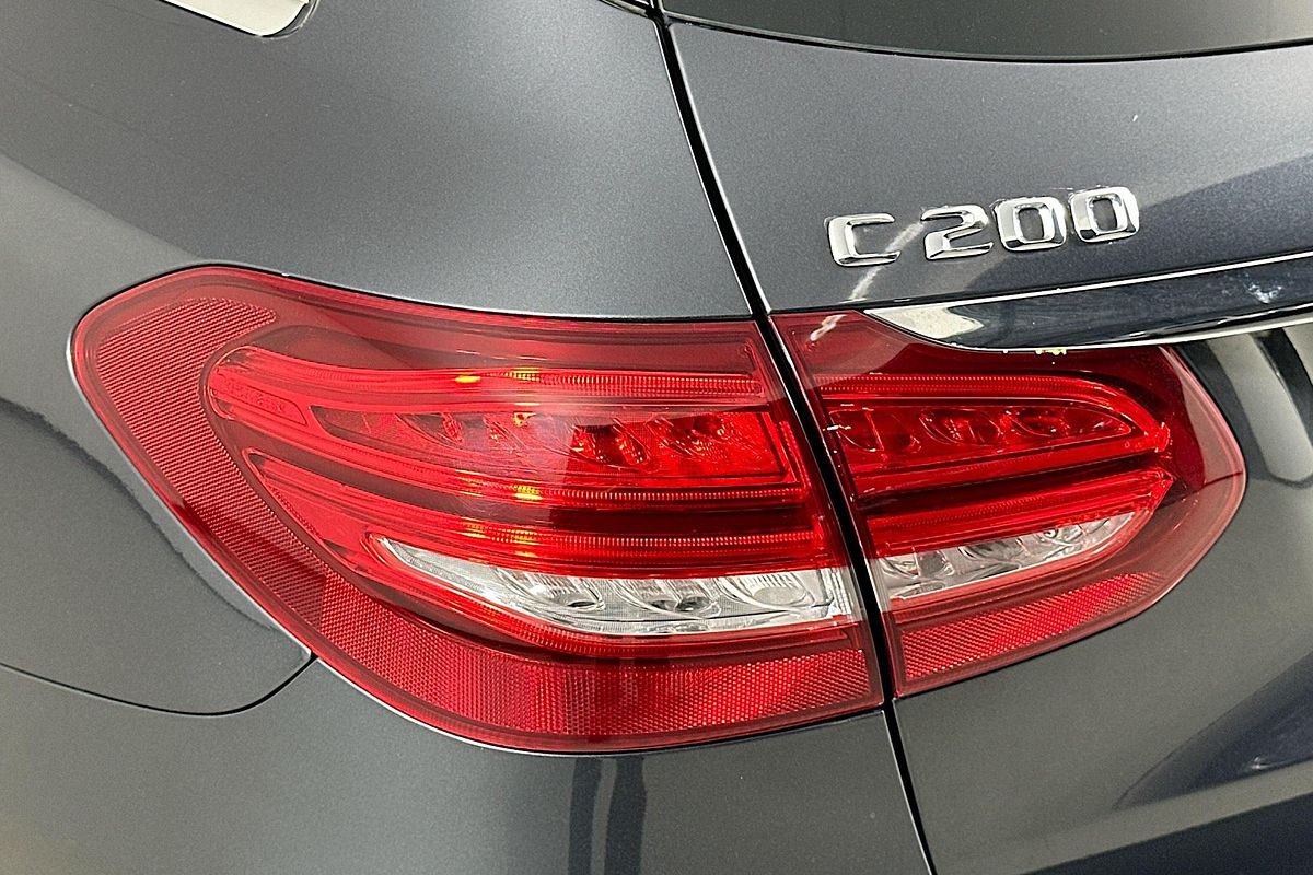 2015 Mercedes-Benz C200  205
