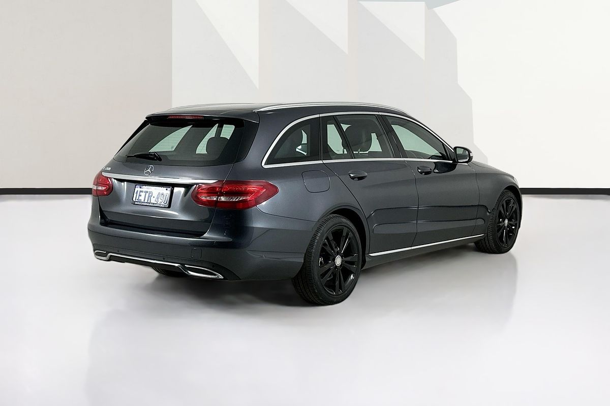 2015 Mercedes-Benz C200  205