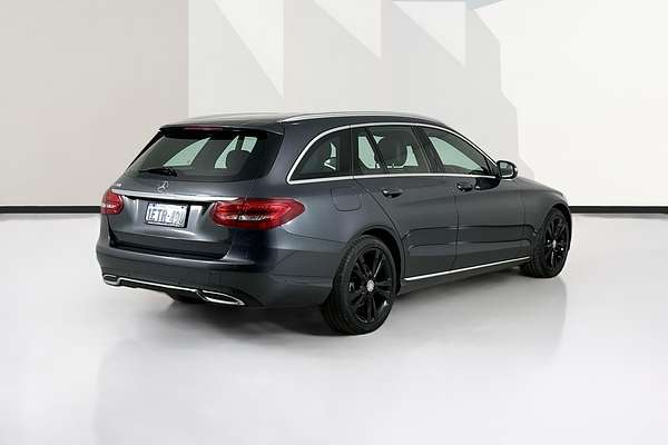 2015 Mercedes-Benz C200  205
