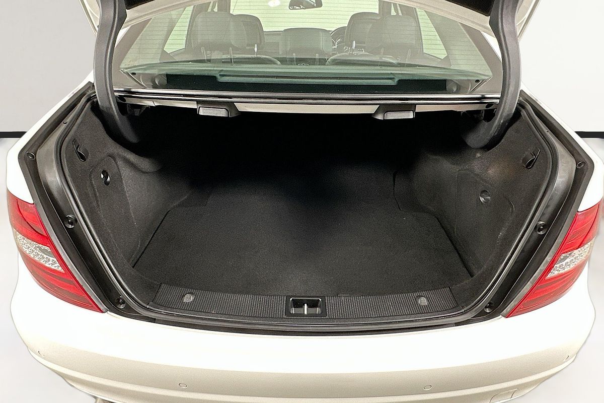 2013 Mercedes-Benz C200 BE W204 MY13