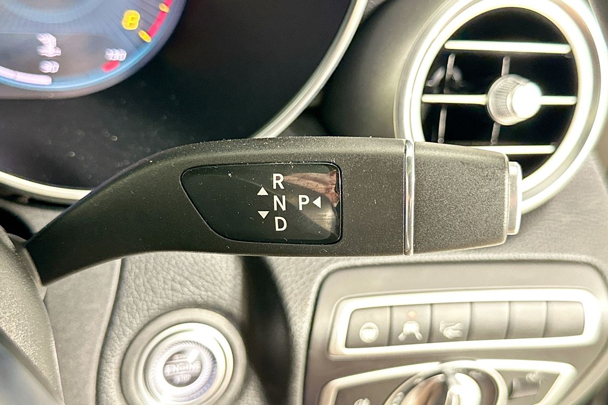 2019 Mercedes-Benz C300  205 MY19