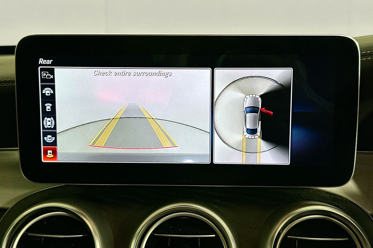 2022 Mercedes-Benz C300  C205 MY22