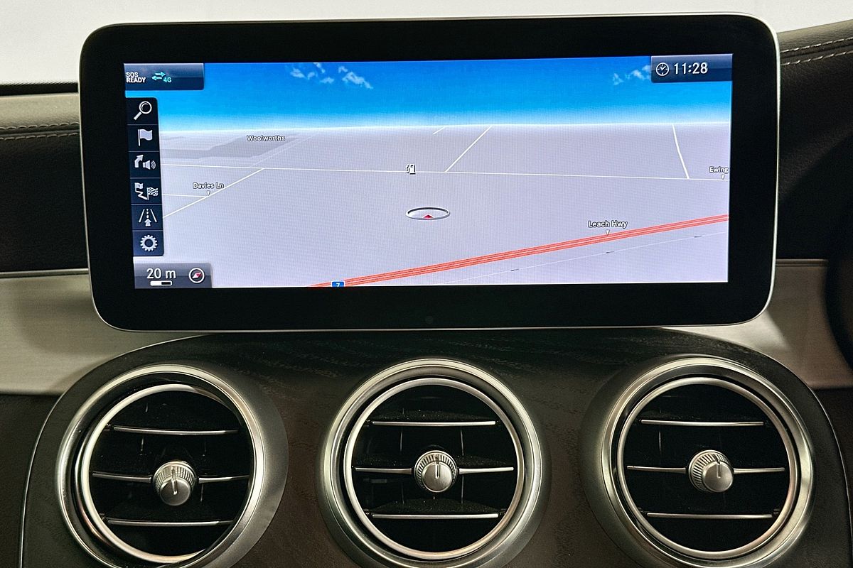 2022 Mercedes-Benz C300  C205 MY22