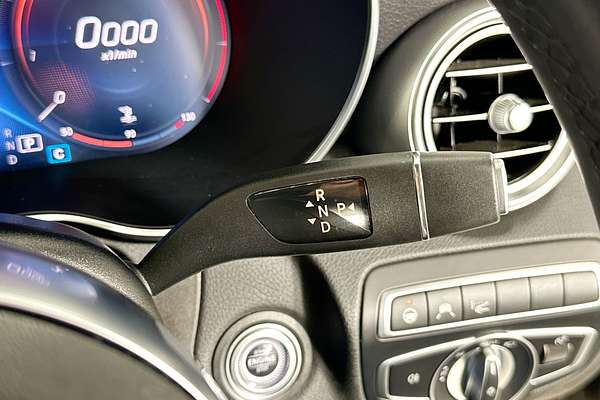 2022 Mercedes-Benz C300  C205 MY22