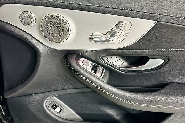 2022 Mercedes-Benz C300  C205 MY22