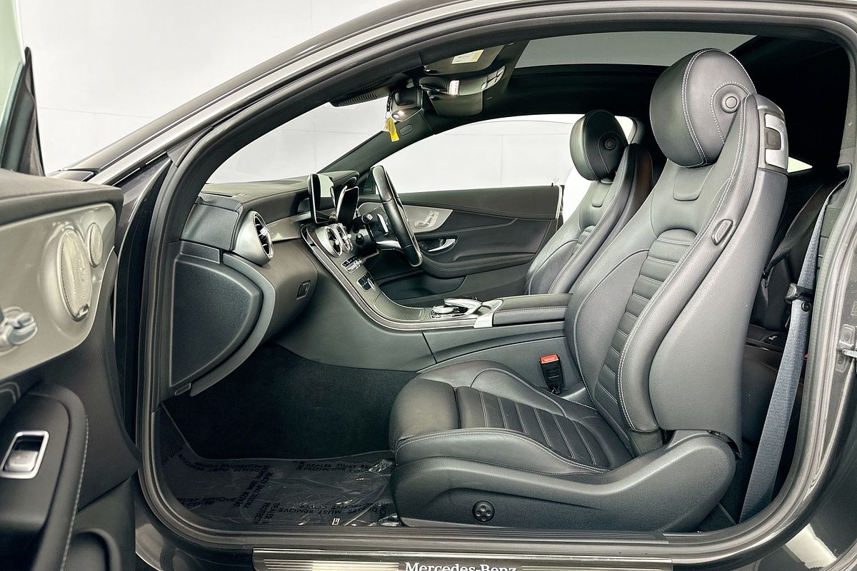 2022 Mercedes-Benz C300  C205 MY22