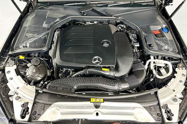 2022 Mercedes-Benz C300  C205 MY22