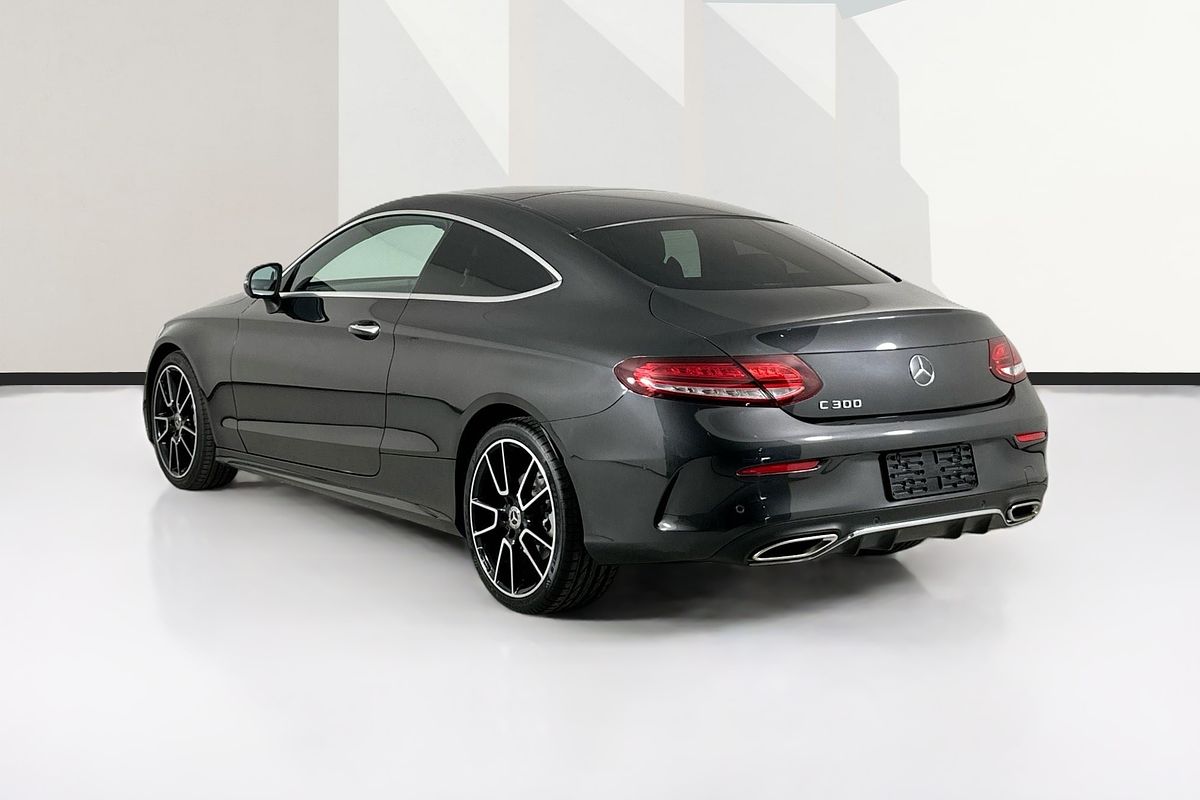 2022 Mercedes-Benz C300  C205 MY22