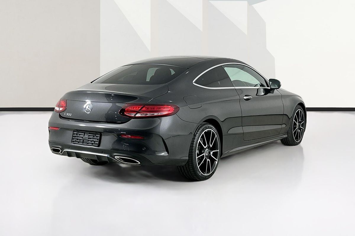 2022 Mercedes-Benz C300  C205 MY22