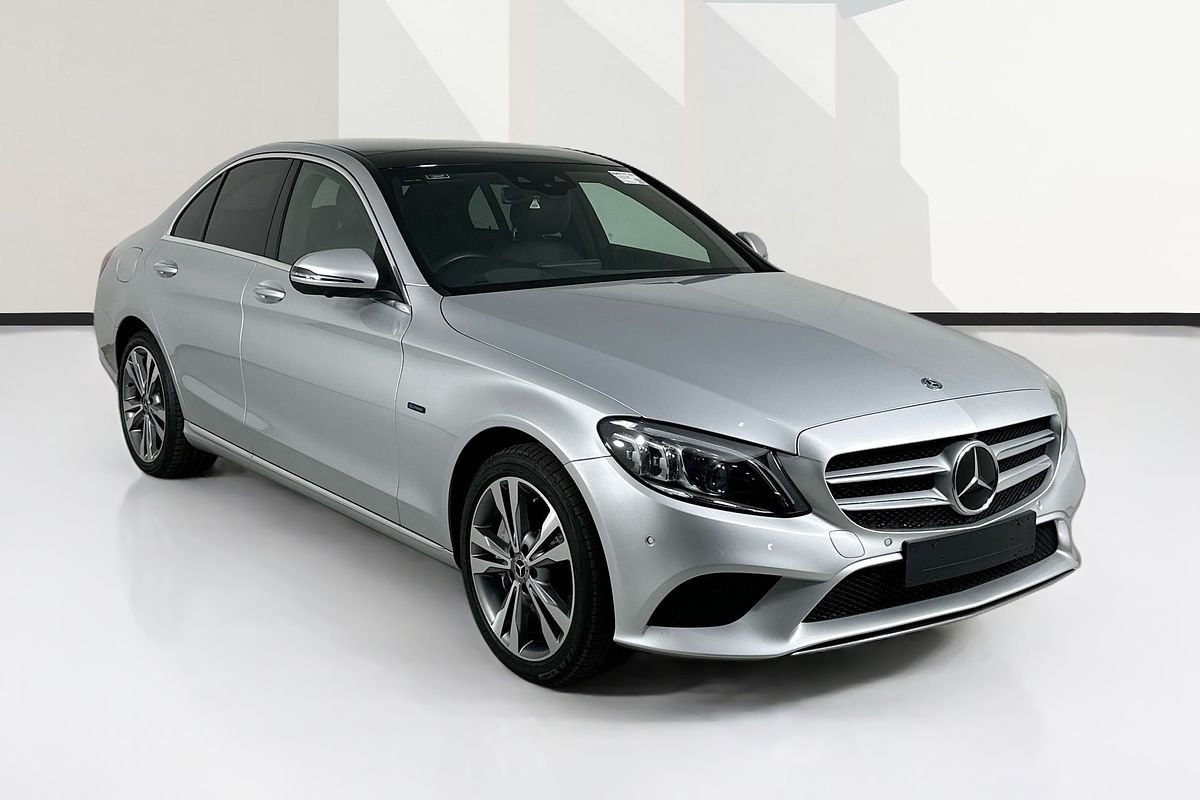2019 Mercedes-Benz C300 e (HYBRID)