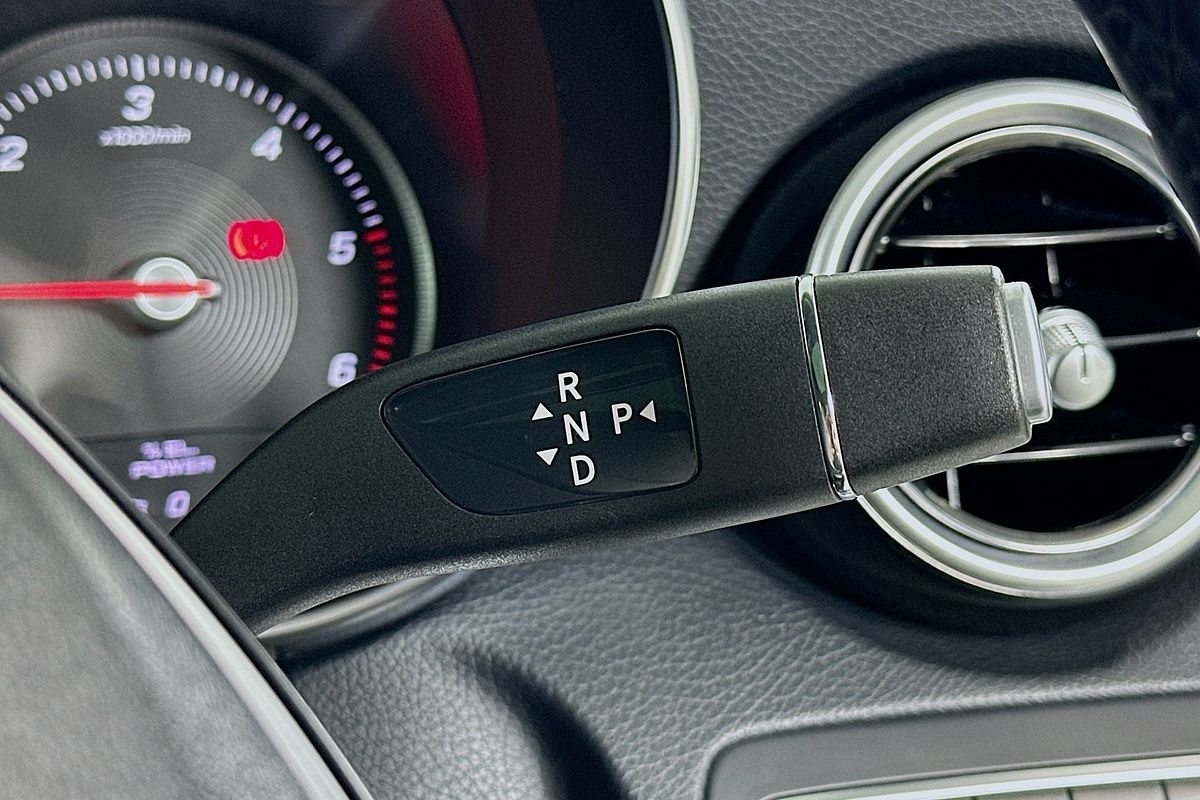 2015 Mercedes-Benz C300 BLUETEC HYBRID 205