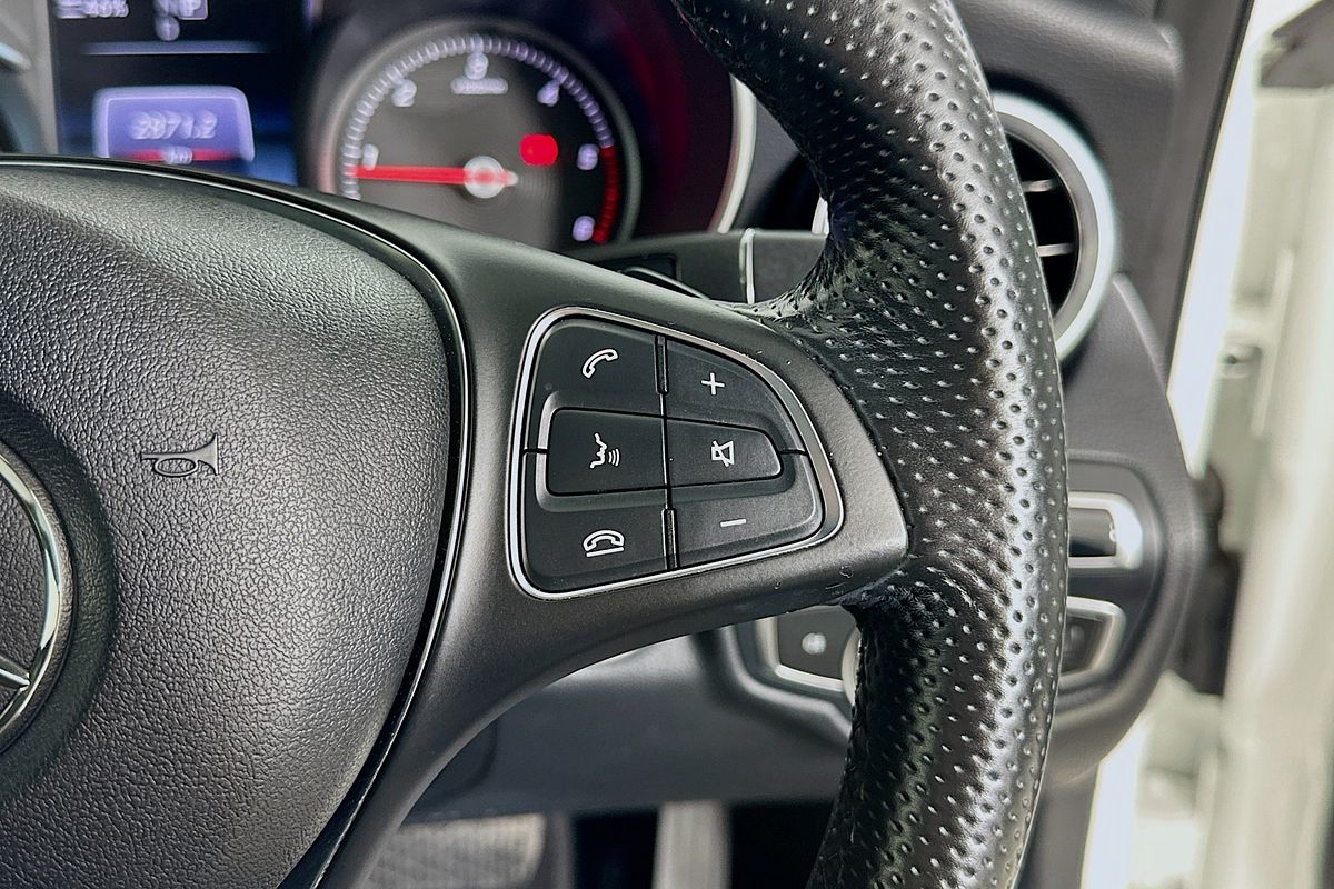 2015 Mercedes-Benz C300 BLUETEC HYBRID 205