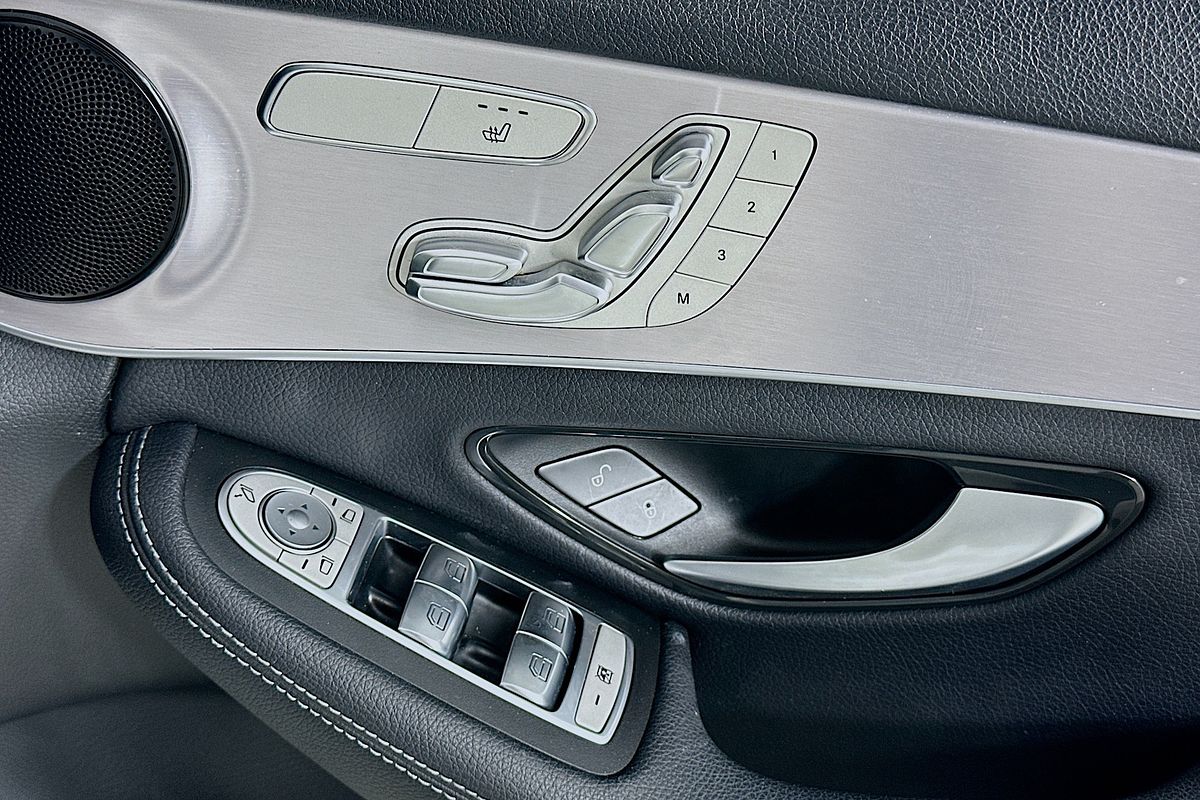 2021 Mercedes-Benz C300  W205 MY21